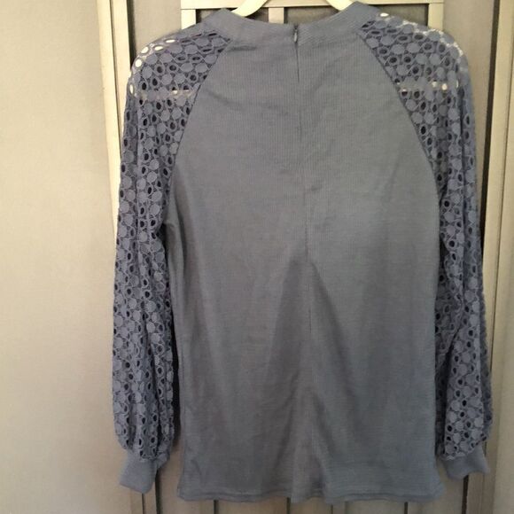New Miholl Soft waffle long sleeve top with lace sleeves. Size S - Picture 6 of 9